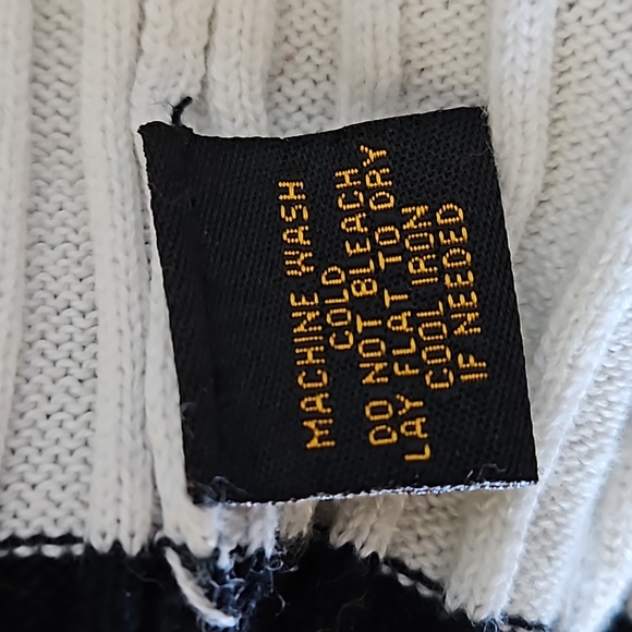 Ralph Lauren Jeans Co. Black/white stripe v-neck ribbed sweater-S - Picture 6 of 7